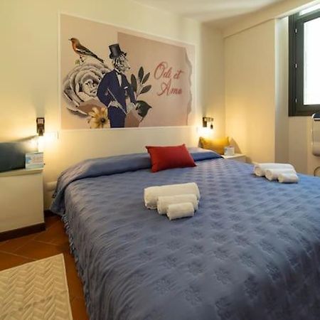 Odi Et Amo - Luxury Love Brescia Eksteriør billede