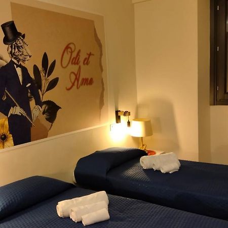 Odi Et Amo - Luxury Love Brescia Eksteriør billede
